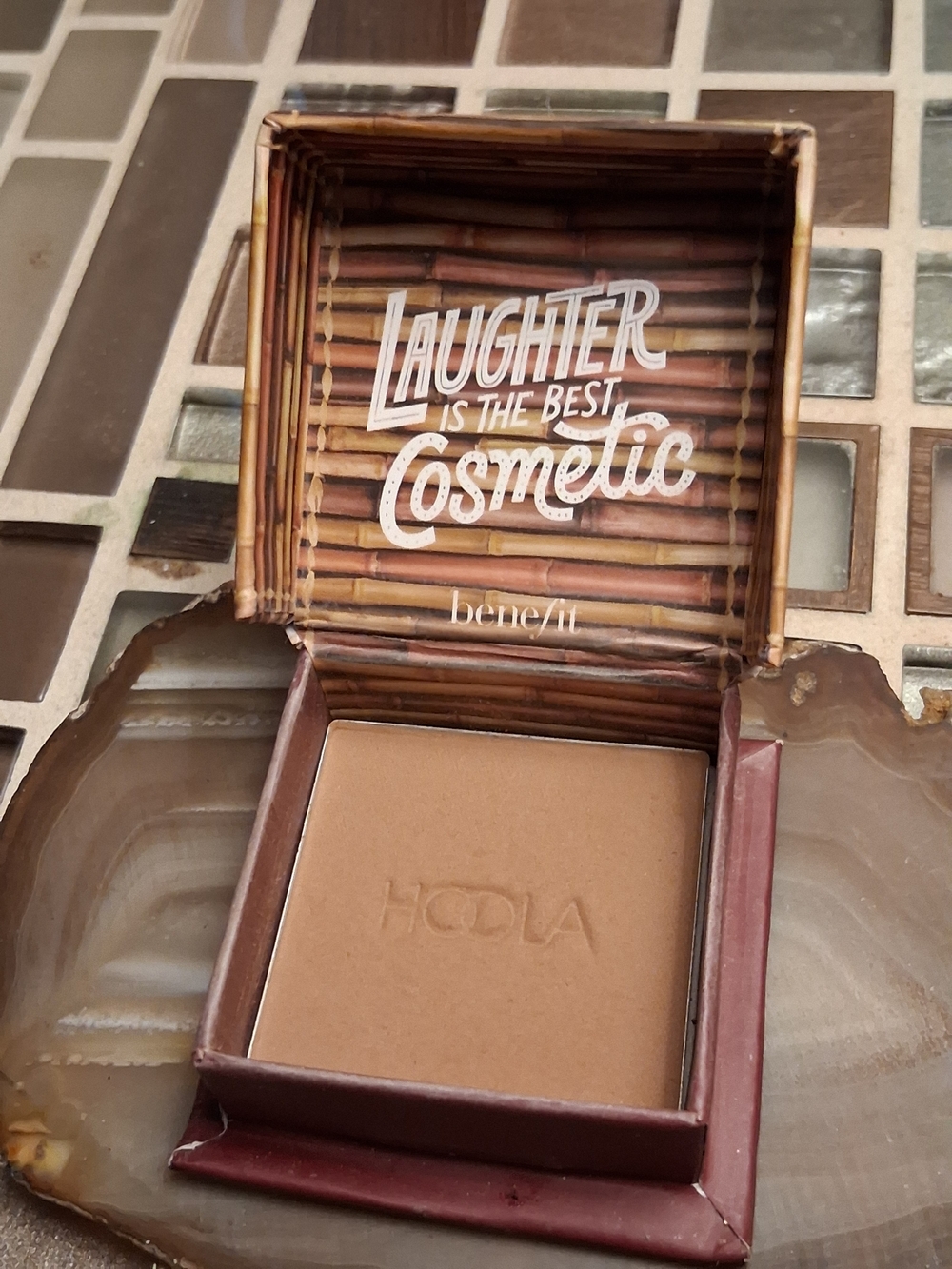 Benefit Hoola Mini Bronzer - Brown Matte Compact - Picture 3 of 5